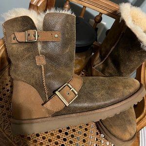 Classic Short  Dylan Bomber Jacket by Ugg size 9